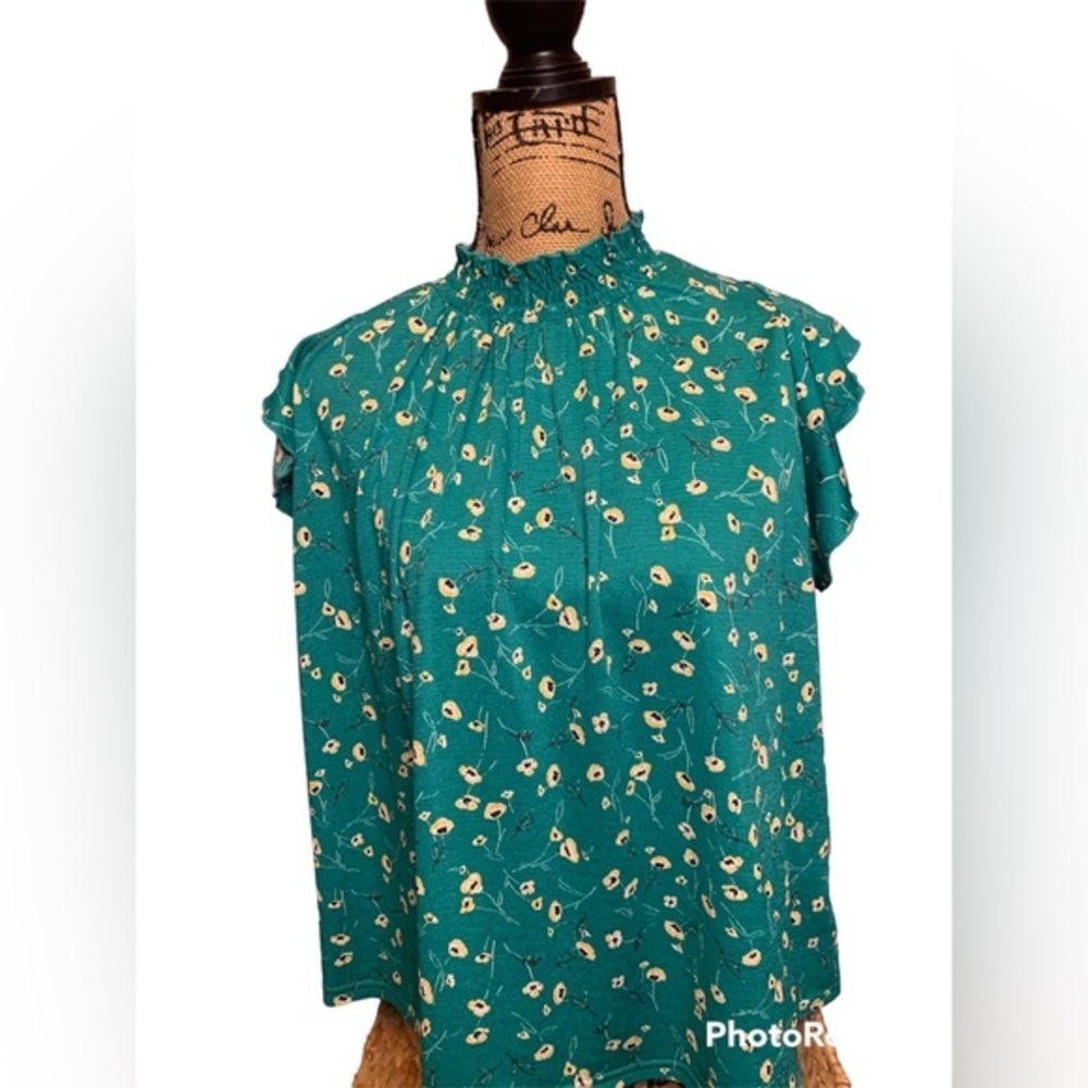 Melloday Green Floral High Neck Top Size M